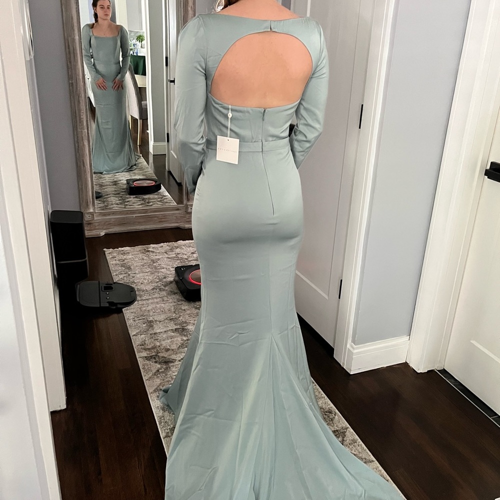 Guest dress